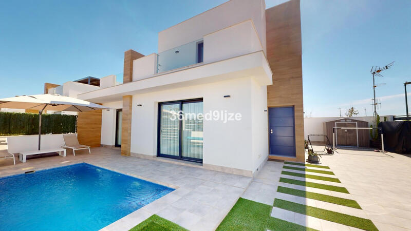 Villa for sale in Torre Pacheco, Murcia