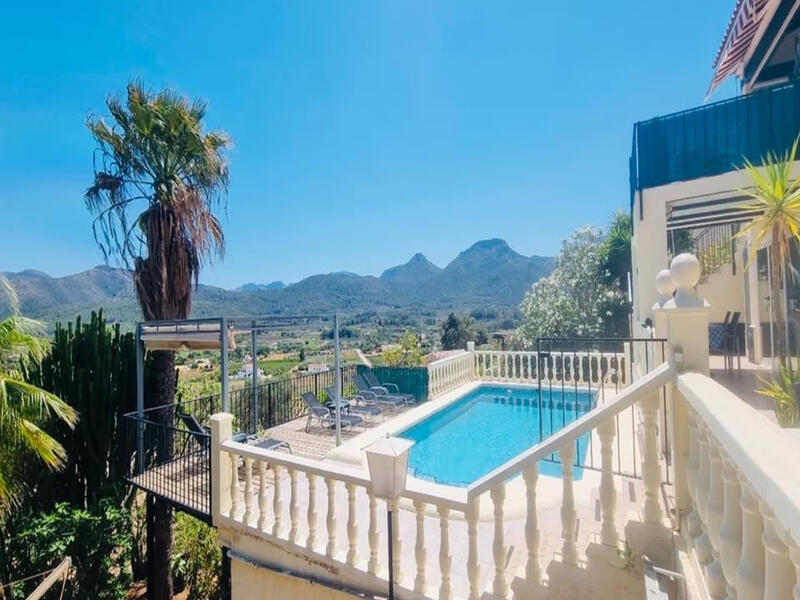 4 Schlafzimmer Stadthaus zu verkaufen in Jalón, Alicante