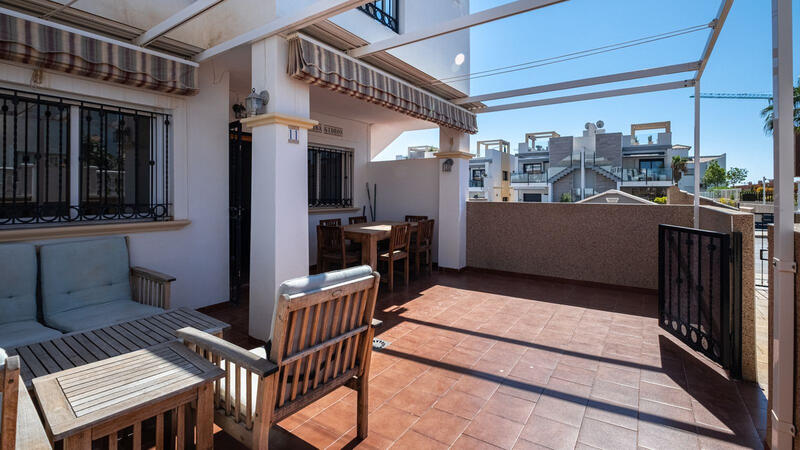 Apartamento en venta en Punta Prima, Alicante