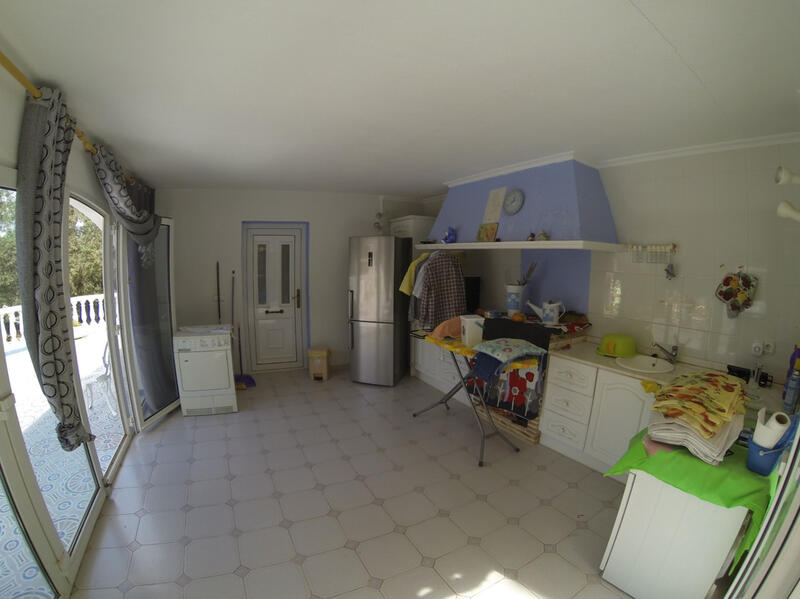 6 soveværelse Villa til salg i Denia, Alicante