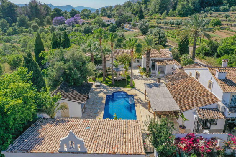Villa til salgs i Denia, Alicante