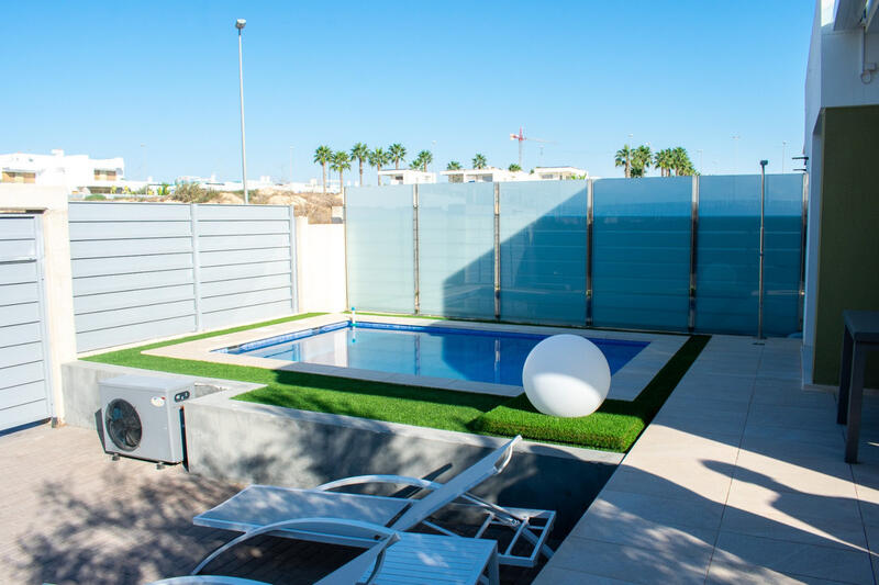 3 Schlafzimmer Villa zu verkaufen in Vistabella Golf, Alicante
