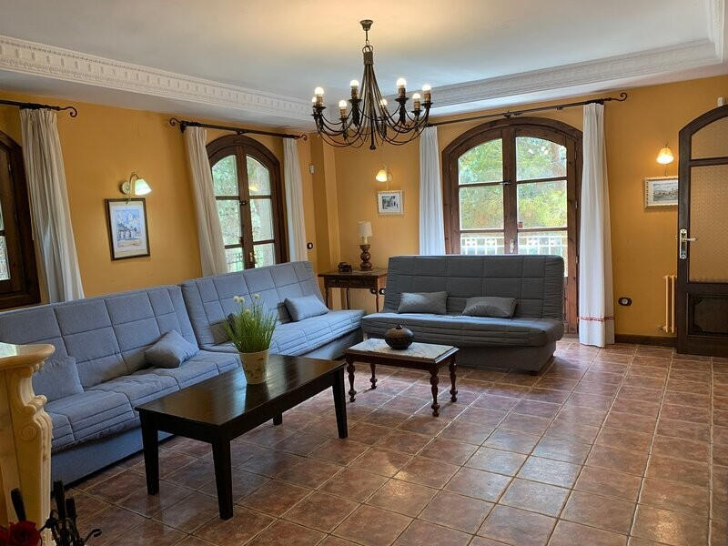 6 sovrum Villa till salu
