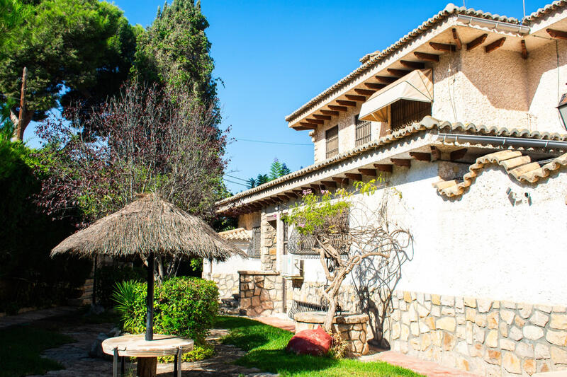 6 chambre Villa à vendre dans Alacant/Alicante, Alicante