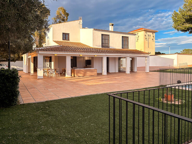 4 soverom Villa til salgs i Santa Pola, Alicante