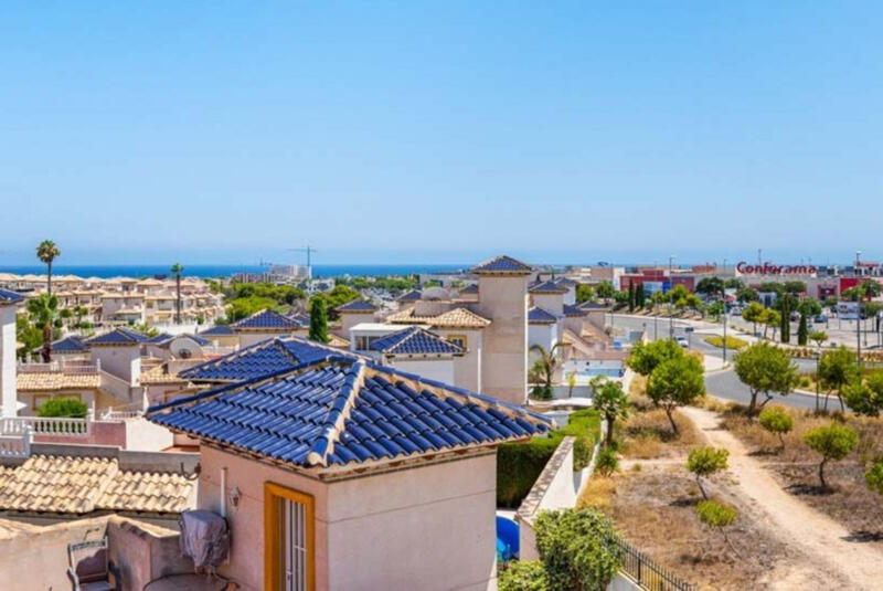 4 soveværelse Villa til salg i Playa Flamenca, Alicante