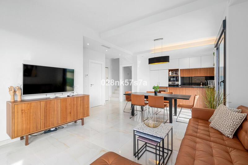 4 Cuarto Villa en venta