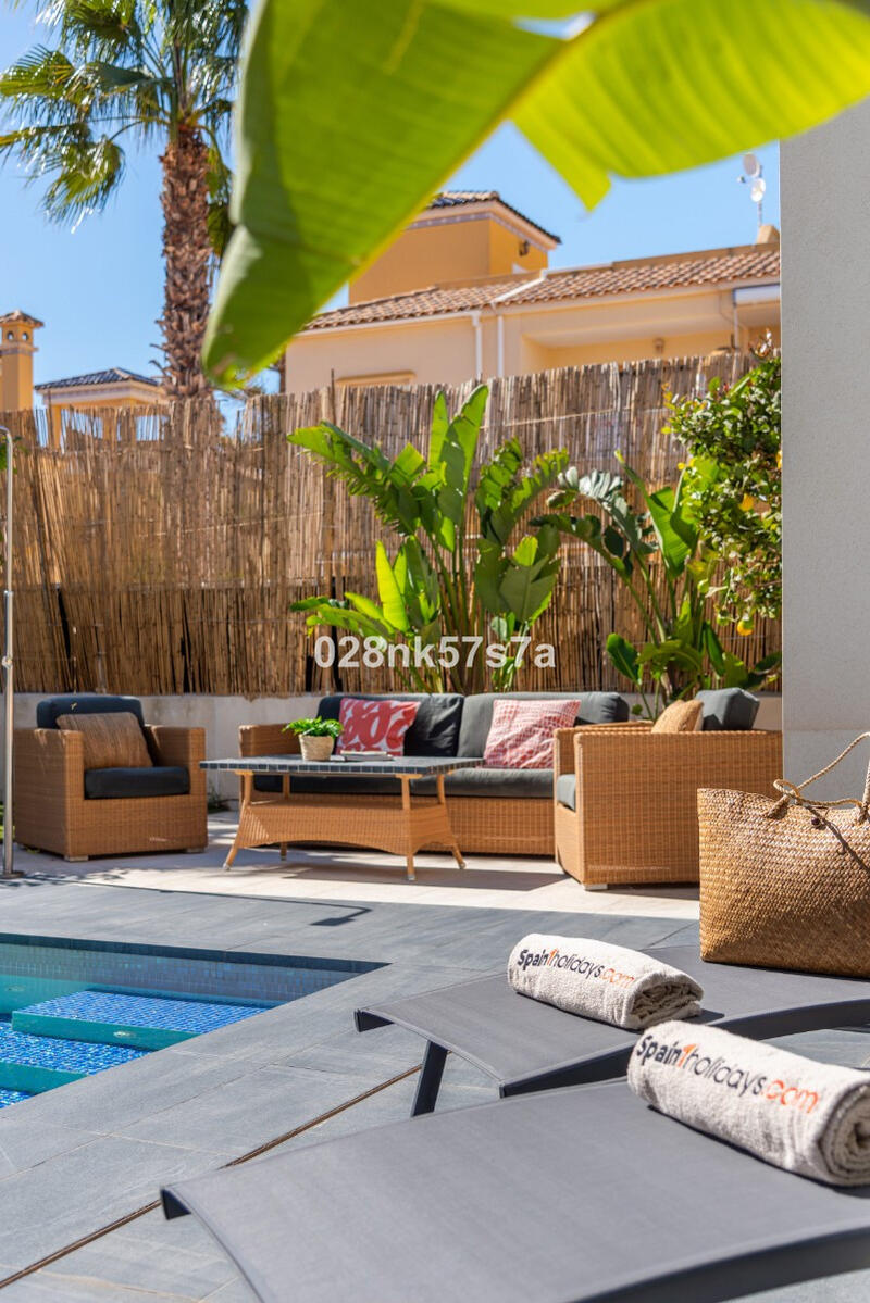 4 sovrum Villa till salu i Campoamor, Alicante