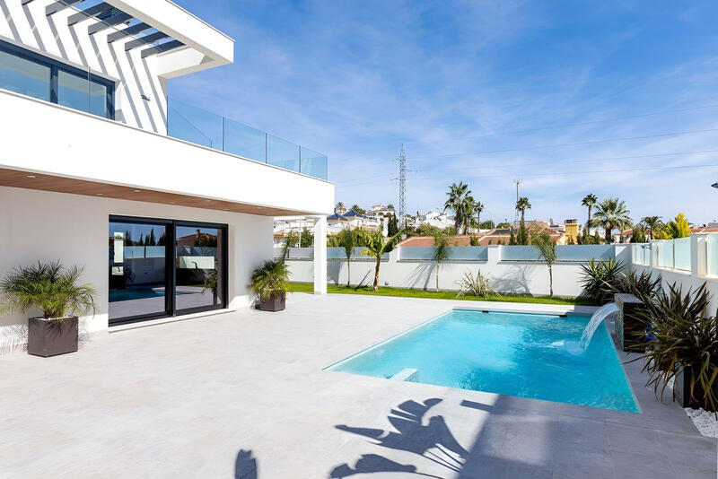 5 chambre Villa à vendre dans Ciudad Quesada, Alicante
