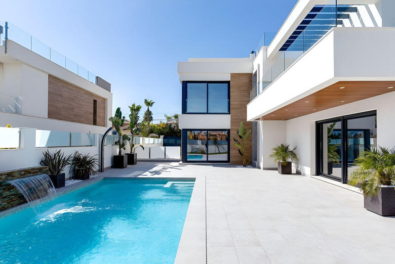 5 chambre Villa à vendre dans Ciudad Quesada, Alicante