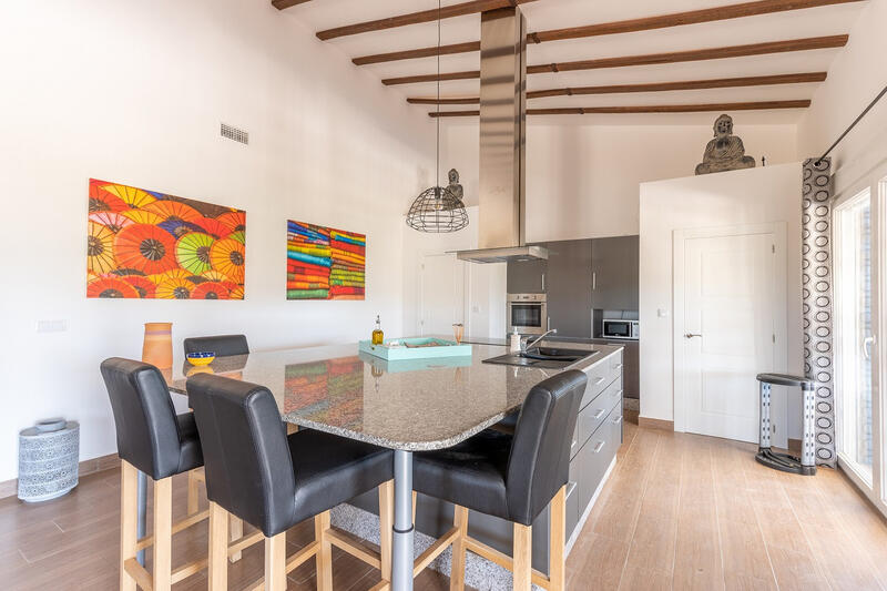 5 спальная комната вилла продается в La Romana, Alicante