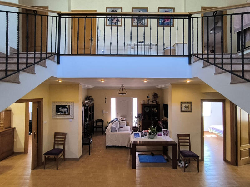6 chambre Villa à vendre dans Yecla, Murcia