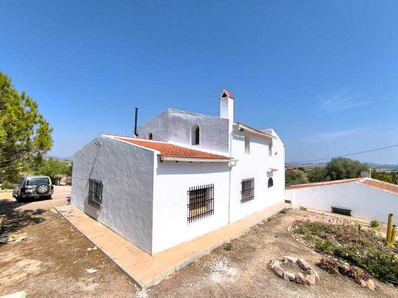 8 bedroom Villa for sale in Novelda, Alicante