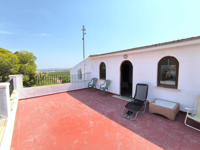 8 bedroom Villa for sale in Novelda, Alicante