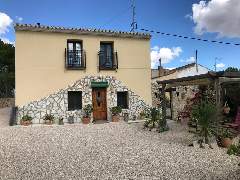 5 Cuarto Casa de Campo en venta