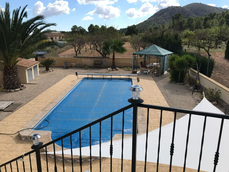 5 Cuarto Casa de Campo en venta