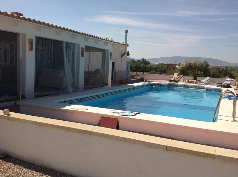 4 Schlafzimmer Villa zu verkaufen in Villena, Alicante