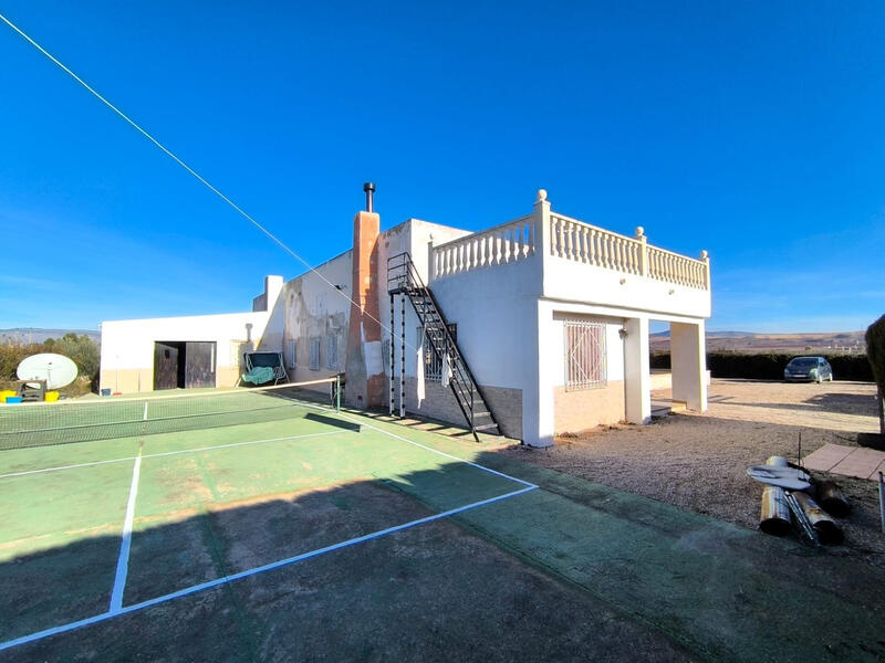 4 Schlafzimmer Villa zu verkaufen in Villena, Alicante