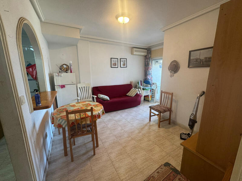 2 спальная комната квартира продается в Torrevieja, Alicante