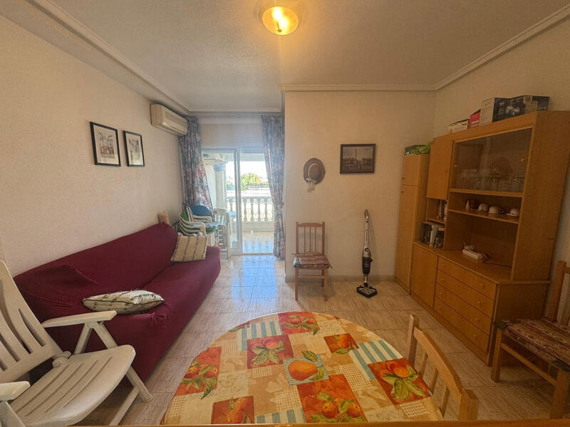 2 спальная комната квартира продается в Torrevieja, Alicante