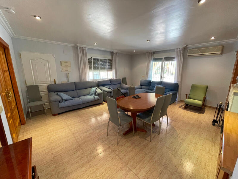 3 Cuarto Villa en venta