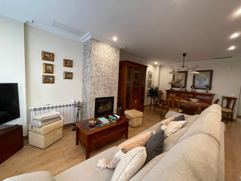 4 Cuarto Adosado en venta en Elx/Elche, Alicante