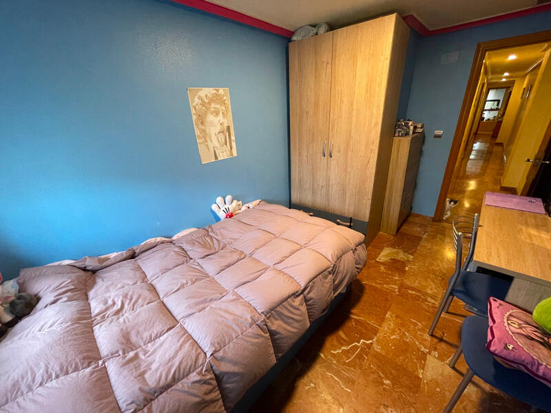 4 slaapkamer Appartement Te koop