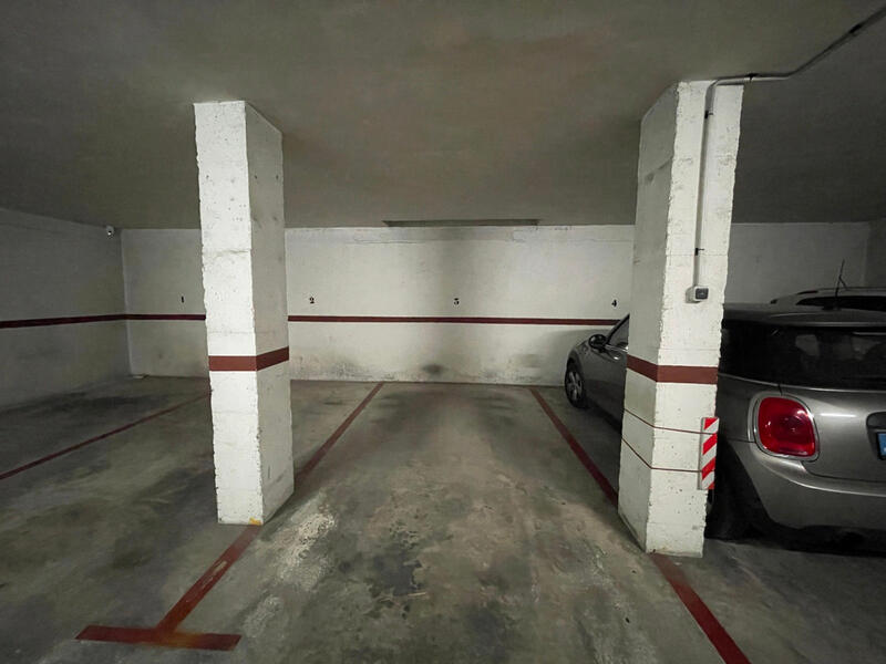 4 slaapkamer Appartement Te koop