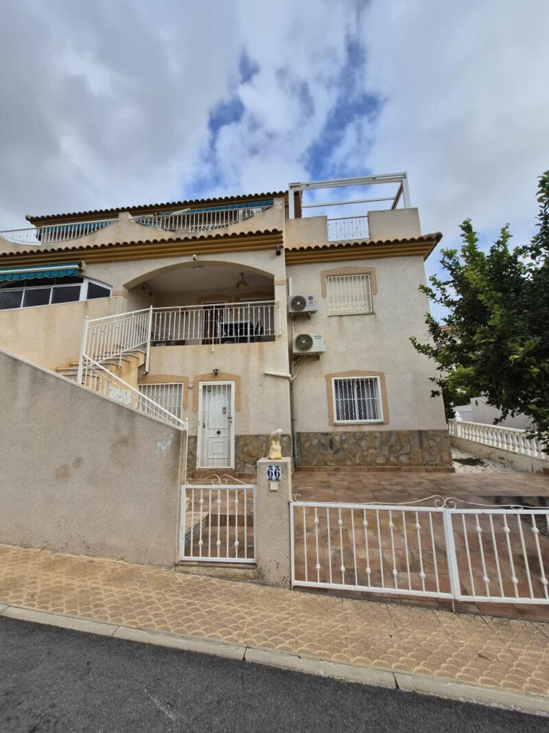 5 soveværelse Lejlighed til salg i Playa Flamenca, Alicante