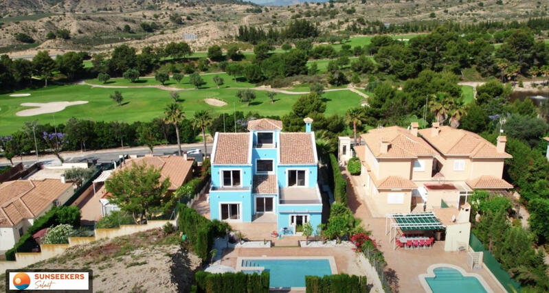 6 slaapkamer Villa Te koop in Monforte del Cid, Alicante