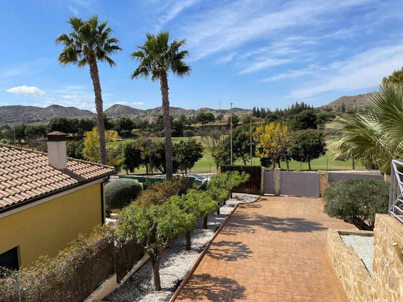 6 slaapkamer Villa Te koop in Monforte del Cid, Alicante