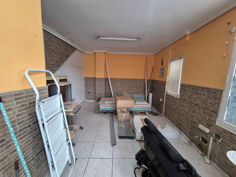 2 bedroom Townhouse for sale