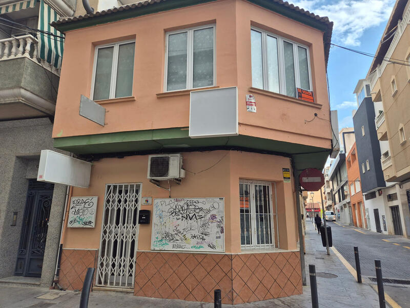 2 bedroom Townhouse for sale