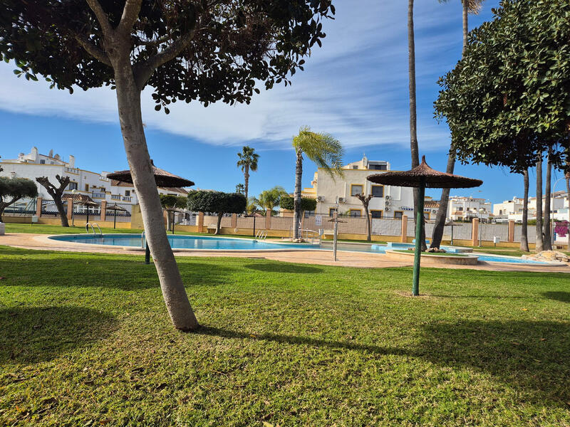 3 спальная комната квартира продается в La Florida, Alicante