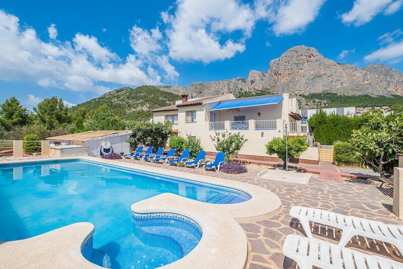 6 slaapkamer Villa Te koop in Polop, Alicante