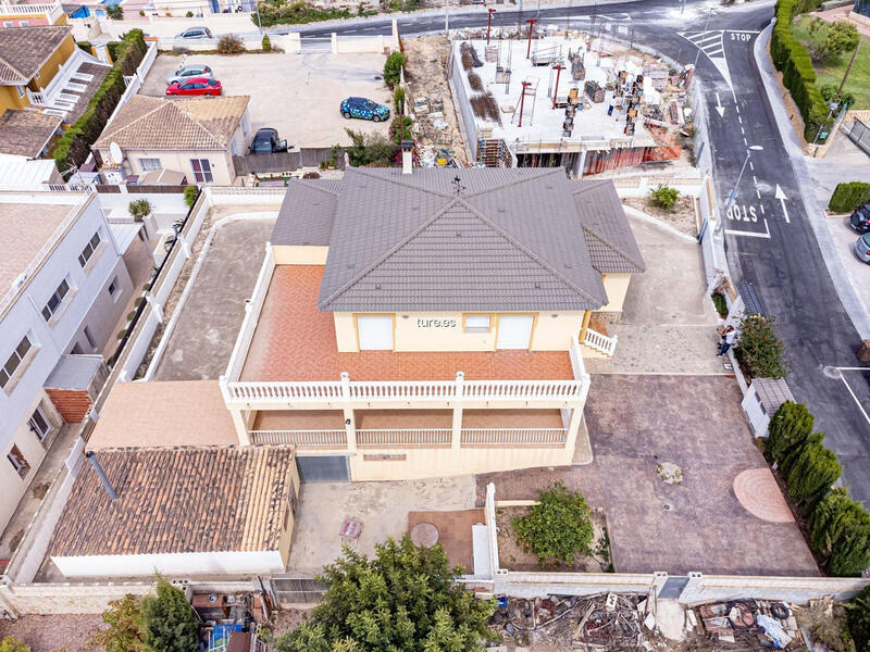 7 Cuarto Villa en venta