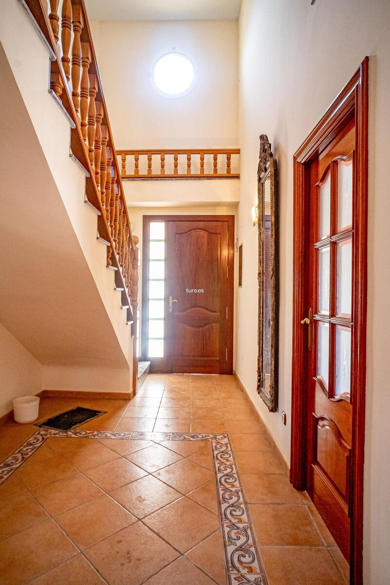 7 Cuarto Villa en venta