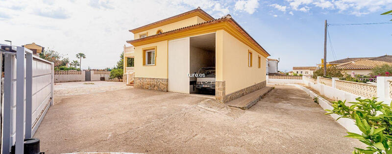 7 Cuarto Villa en venta