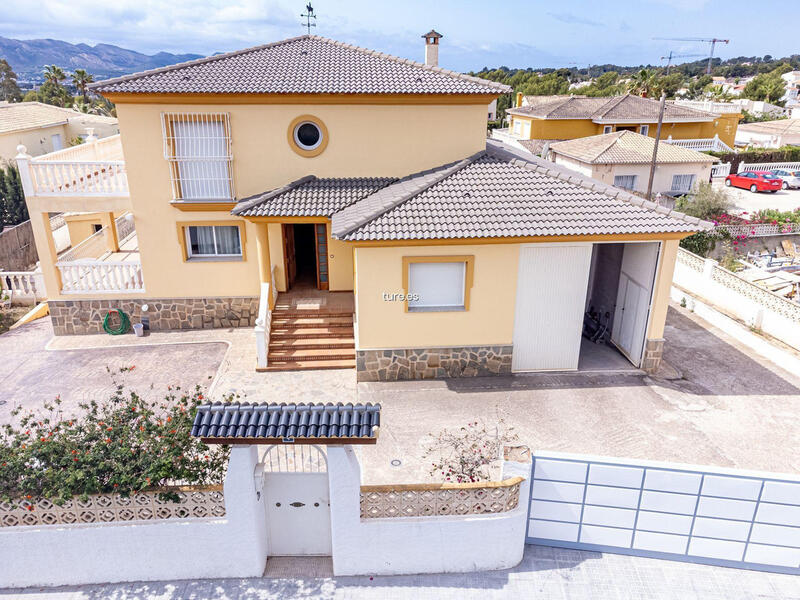 7 Cuarto Villa en venta