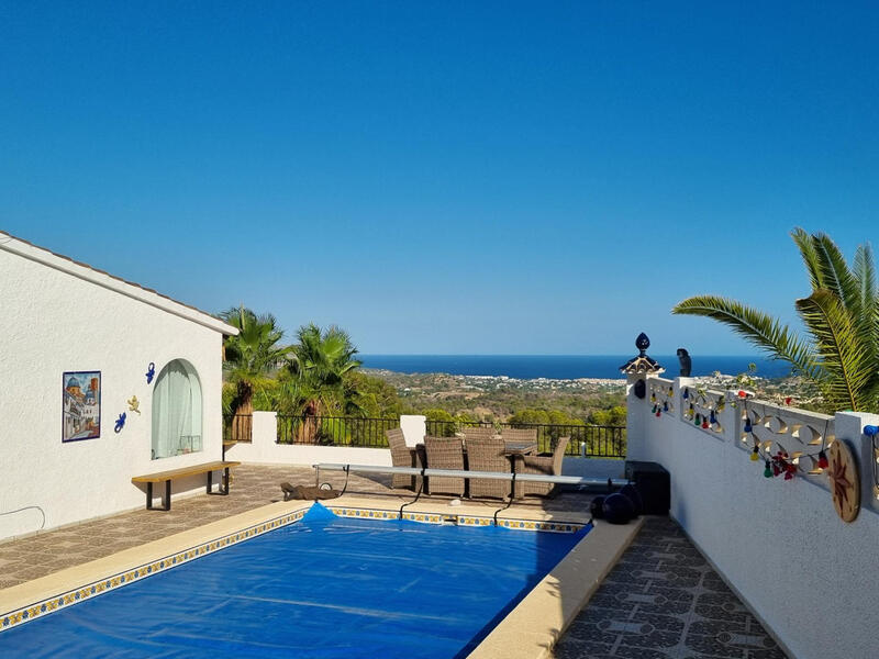 3 Schlafzimmer Villa zu verkaufen in La Nucia, Alicante