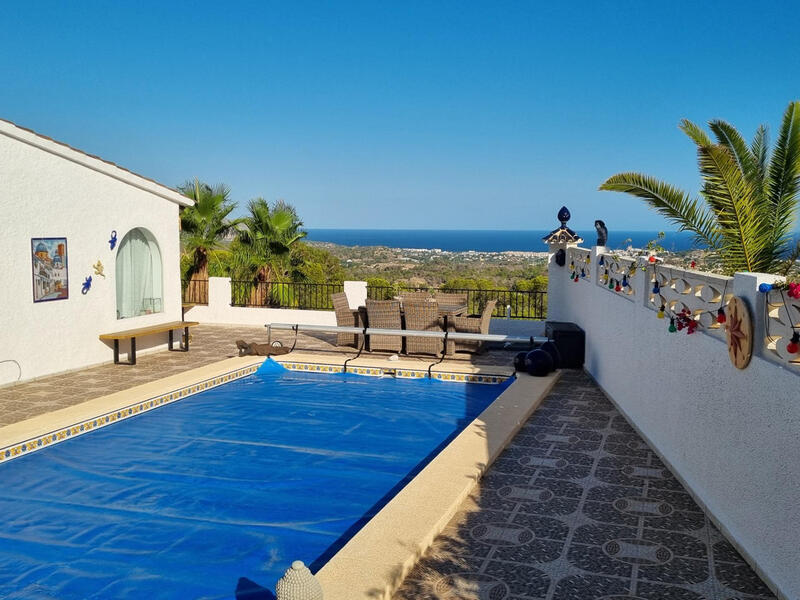 3 Schlafzimmer Villa zu verkaufen in La Nucia, Alicante