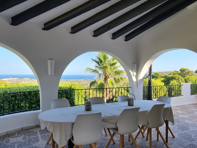 3 Schlafzimmer Villa zu verkaufen in La Nucia, Alicante