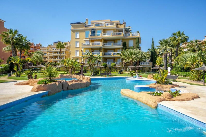3 soveværelse Lejlighed til salg i Cabo Roig, Alicante