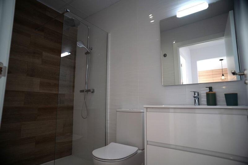 2 Cuarto Adosado en venta