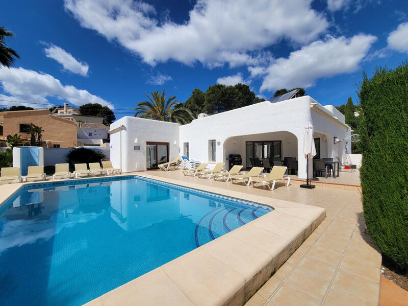 Villa en venta en Teulada, Alicante