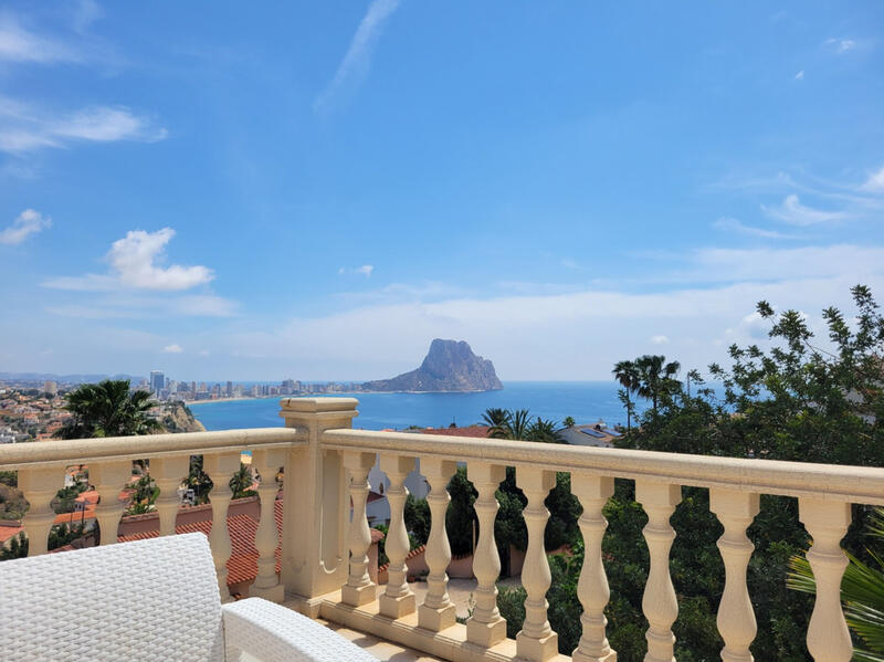 Villa en venta en Calpe, Alicante