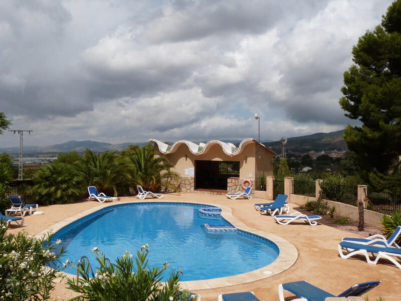 15 Cuarto Villa en venta en Ibi, Alicante