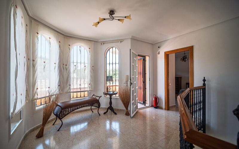 4 Cuarto Villa en venta
