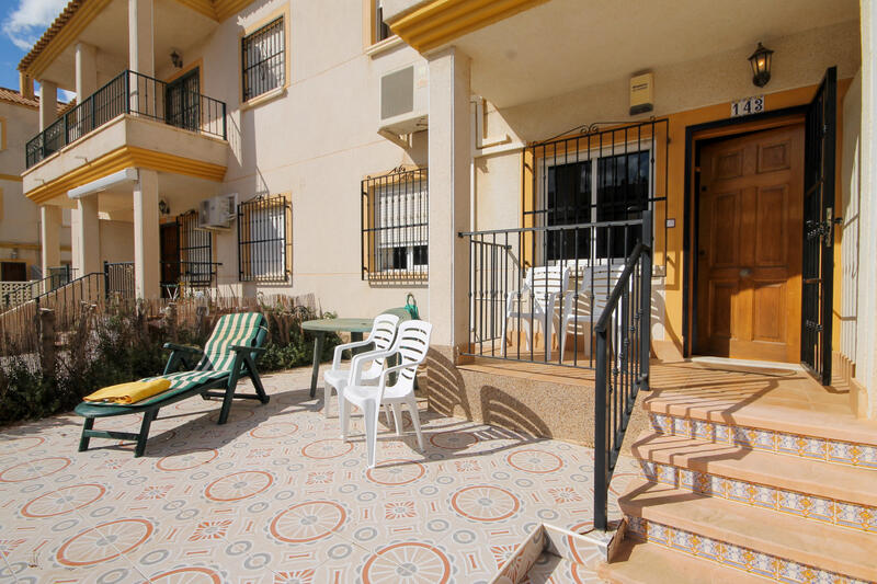 Apartment for sale in Villamartin, Alicante