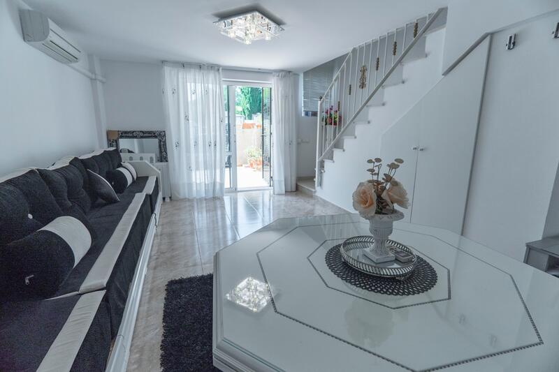 2 slaapkamer Gezinswoning Te koop